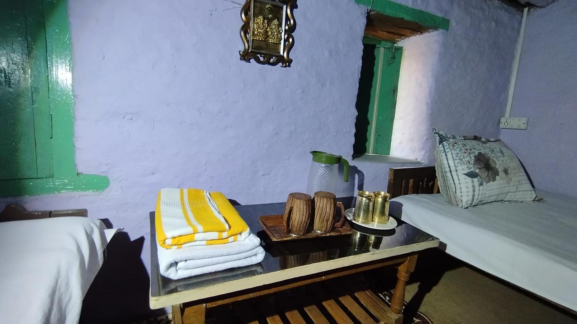 Dwarahat Village Farmstay- Babaji'S Cave Pokoj fotografie